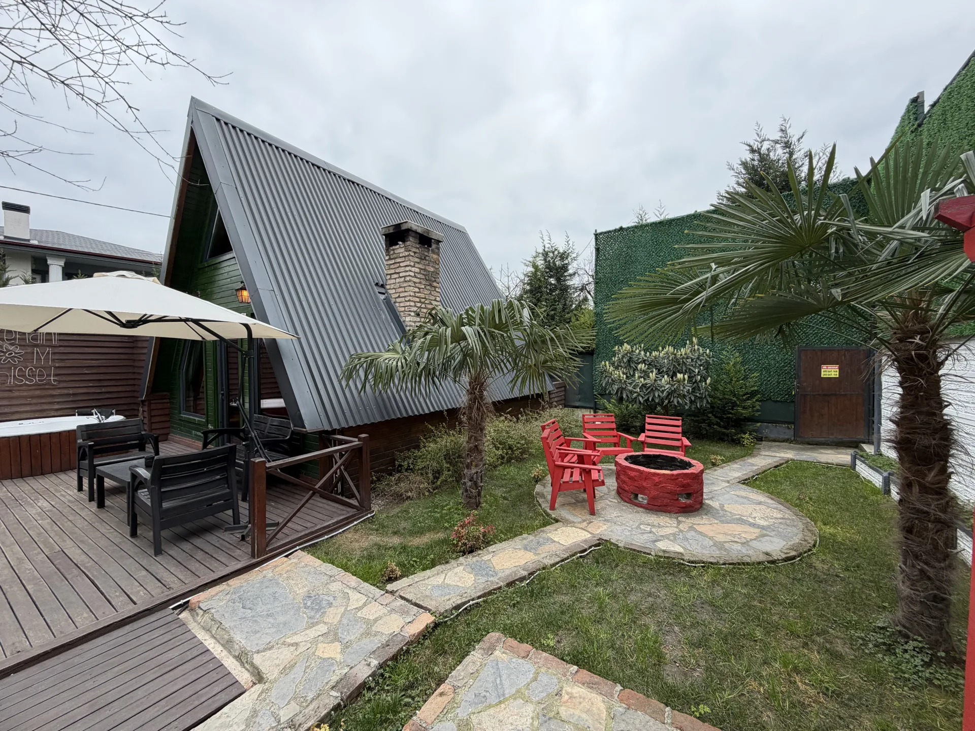 SAPANCA GÖLÜNE ÇOK YAKIN MÜSTAKİL EV & BUNGALOV
