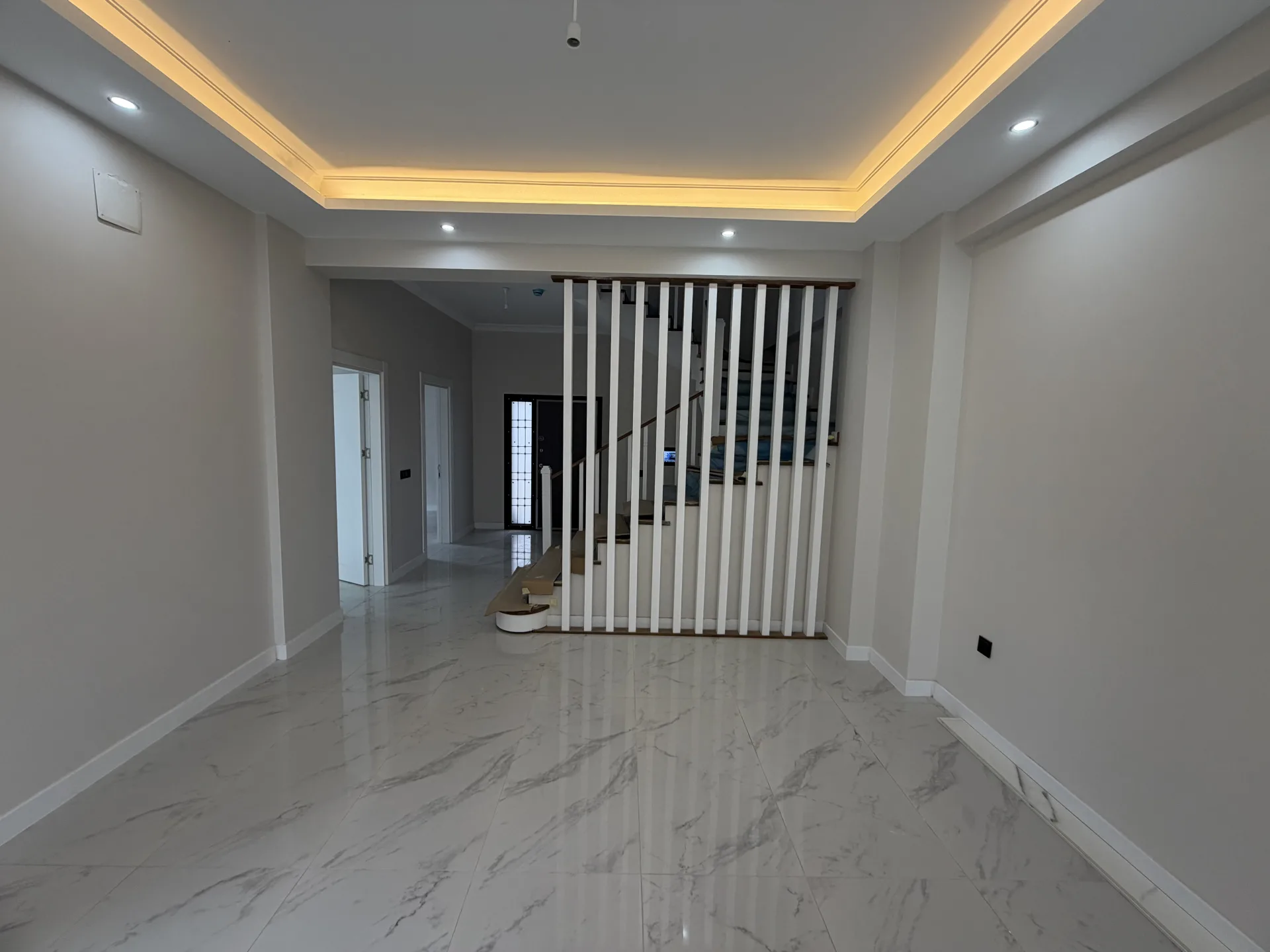 SERDİVAN'DA TAM MÜSTAKİL AKILLI VİLLA